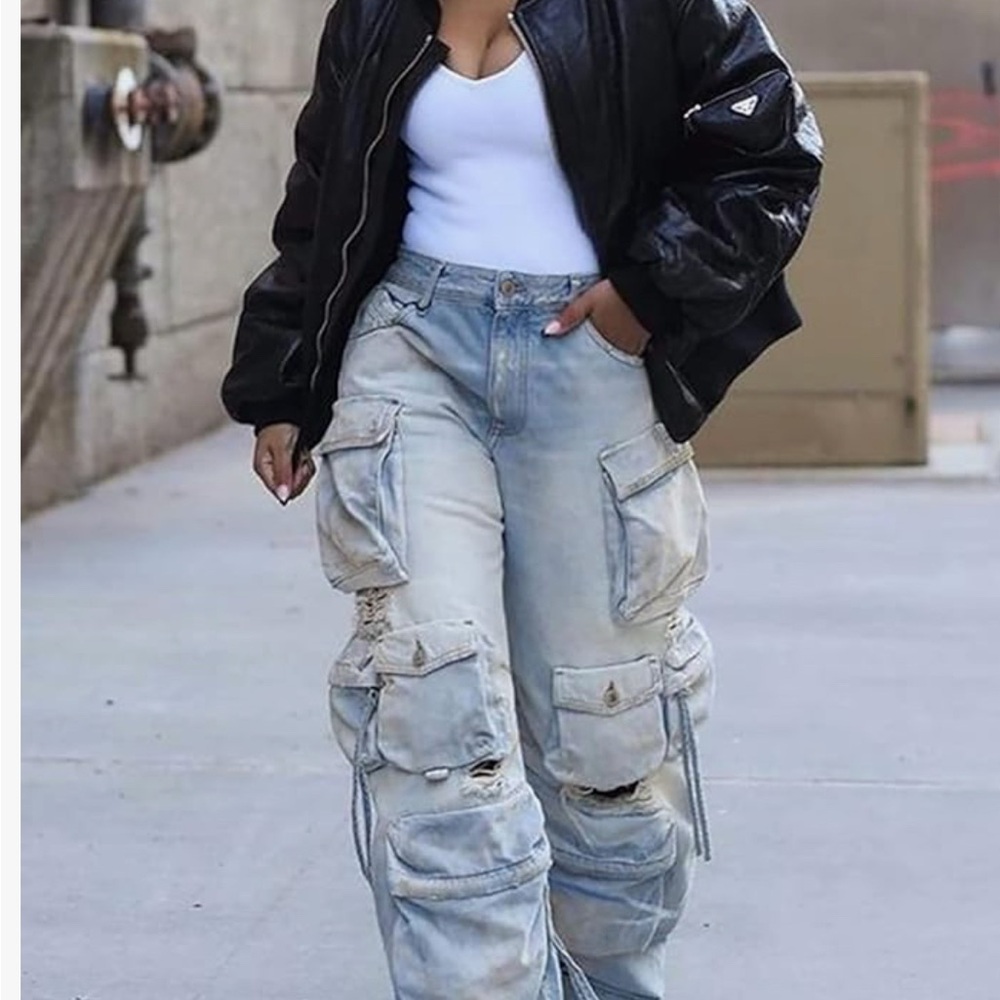 Stylish Women's Distressed Cargo Jeans